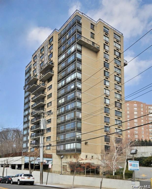 Apartment Johnson  Bronx, NY 10463, MLS-H6273957-13