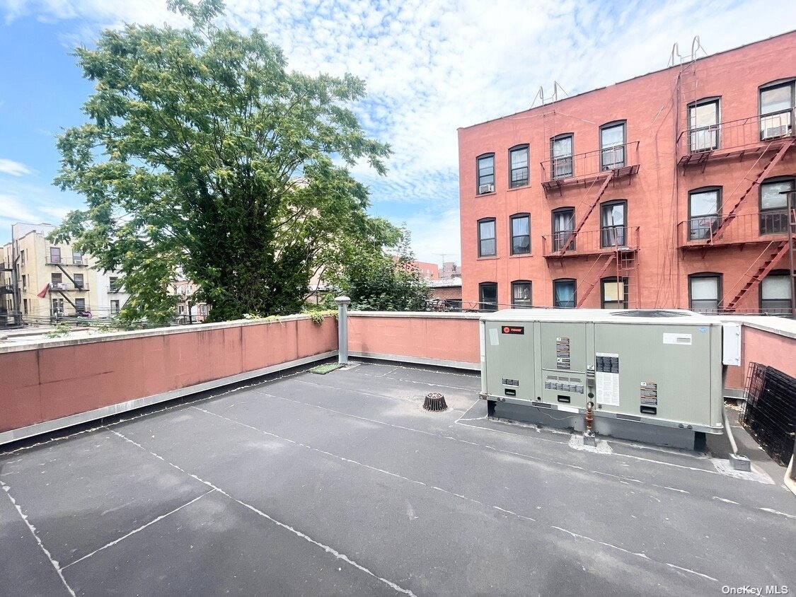 Commercial Sale 38th  Queens, NY 11103, MLS-3461966-13