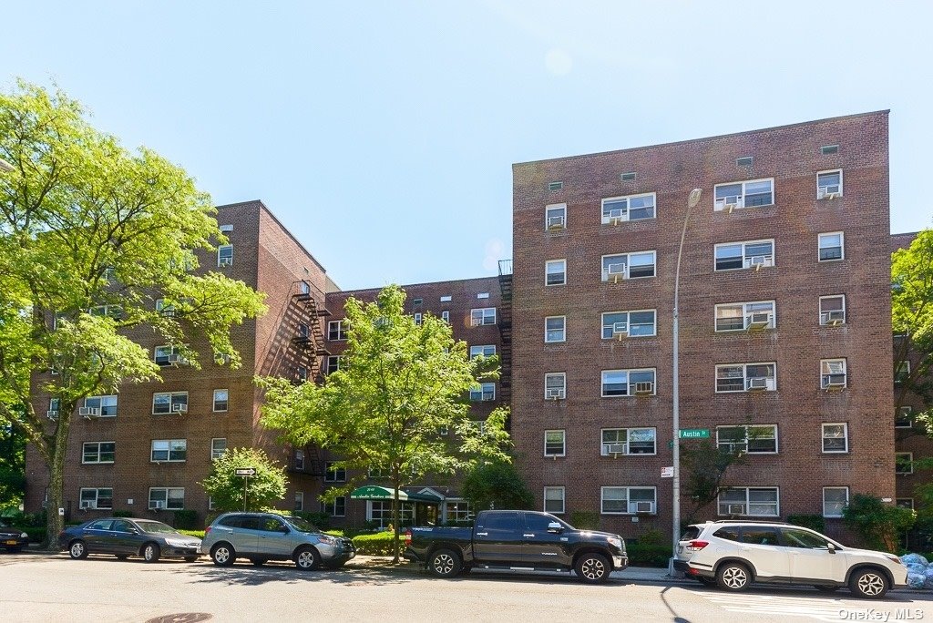 Coop Austin  Queens, NY 11375, MLS-3490993-13