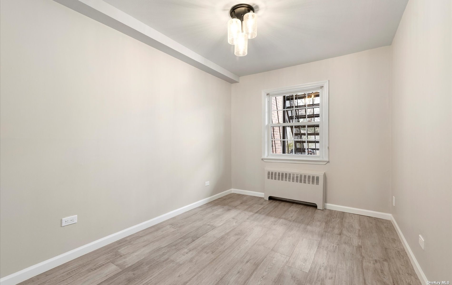 Apartment College Point  Queens, NY 11356, MLS-3516998-13