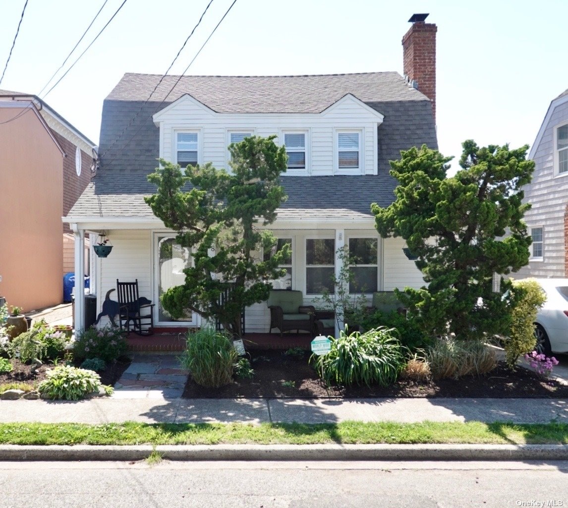 House Cheltenham  Nassau, NY 11561, MLS-3461016-14