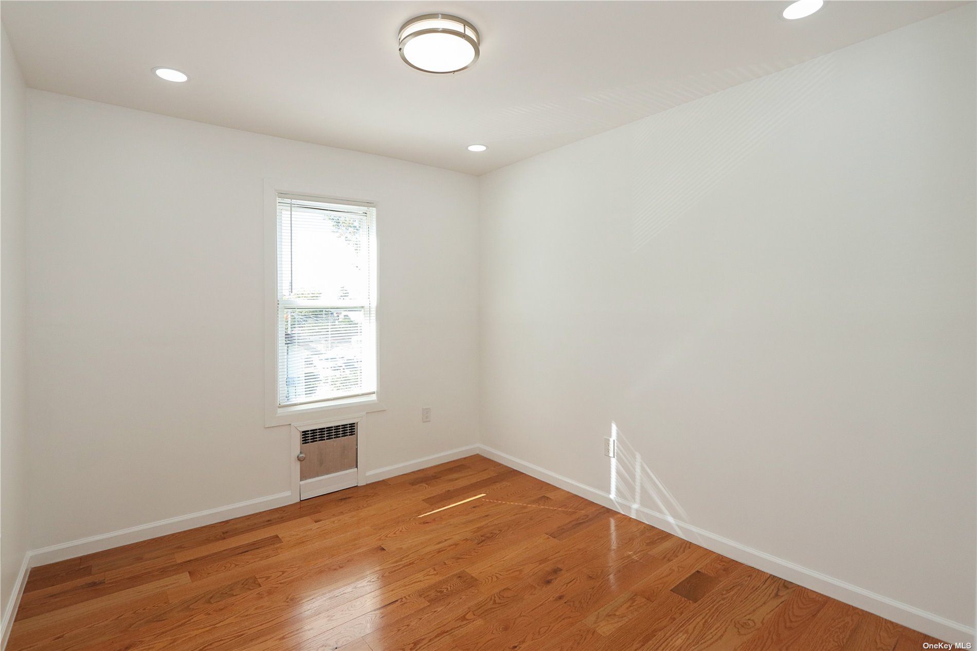 Single Family 217th  Queens, NY 11429, MLS-3511708-14