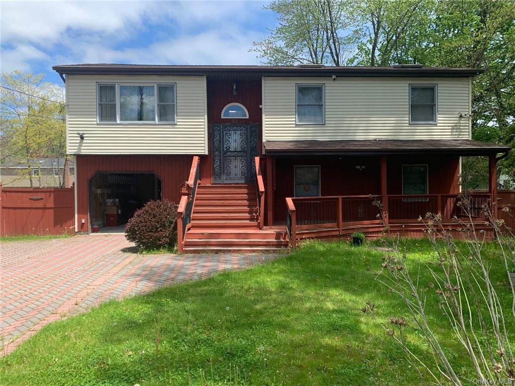 Single Family Perry  Suffolk, NY 11798, MLS-H6201934-14