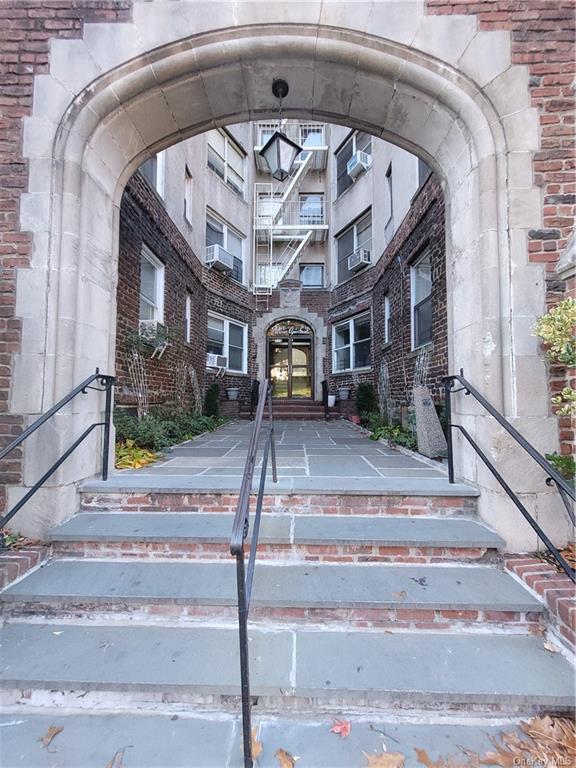 Apartment 6th  Westchester, NY 10803, MLS-H6278274-15