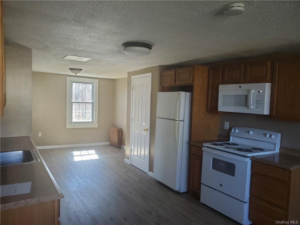 Apartment Route 9w  Ulster, NY 12542, MLS-H6280275-15