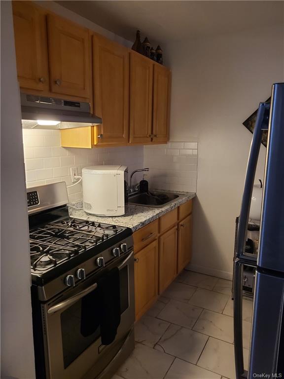 Single Family Sherman  Bronx, NY 10456, MLS-H6246355-15