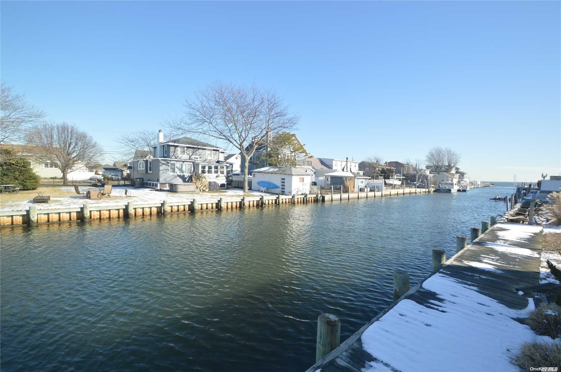 Single Family Lighthouse  Suffolk, NY 11702, MLS-3518535-15