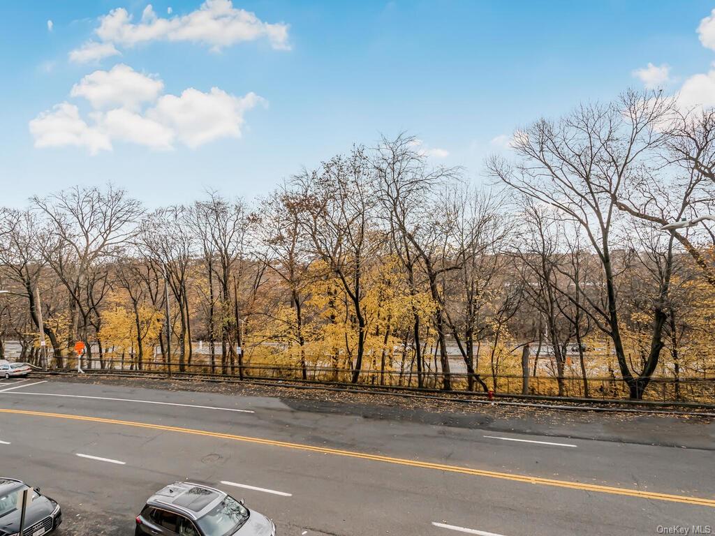 Coop Bronx River  Westchester, NY 10704, MLS-H6280645-15