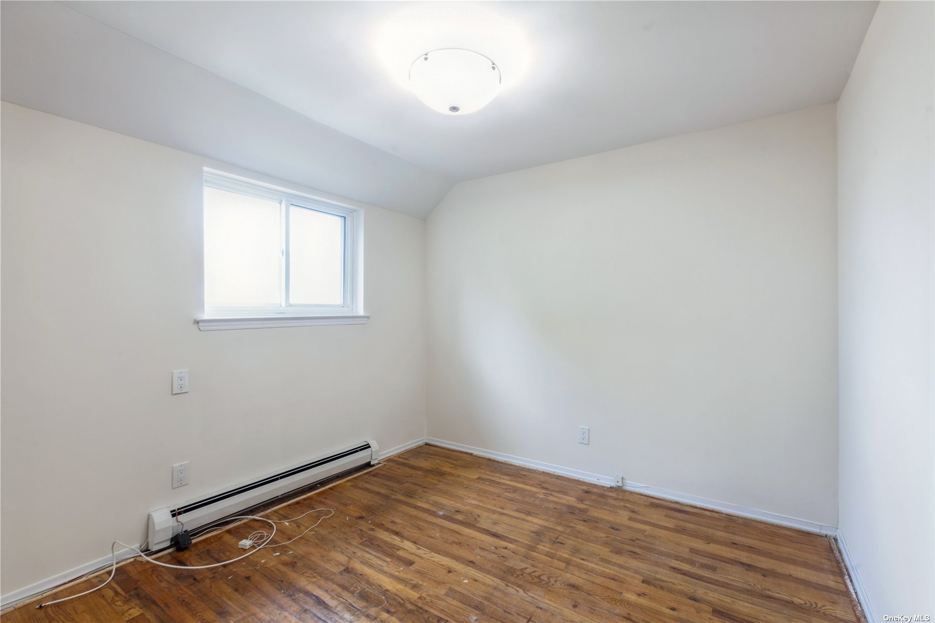 Apartment Marathon  Queens, NY 11363, MLS-3485685-15