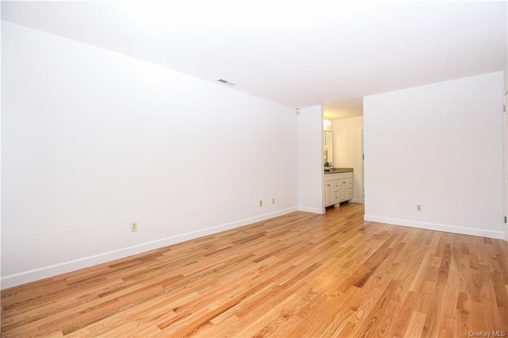 Apartment Deer  Westchester, NY 10514, MLS-H6247327-16