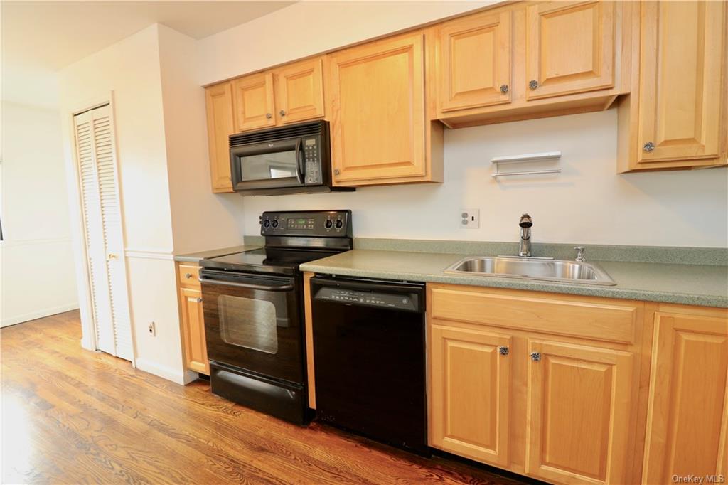 Apartment Water  Orange, NY 12550, MLS-H6281431-16