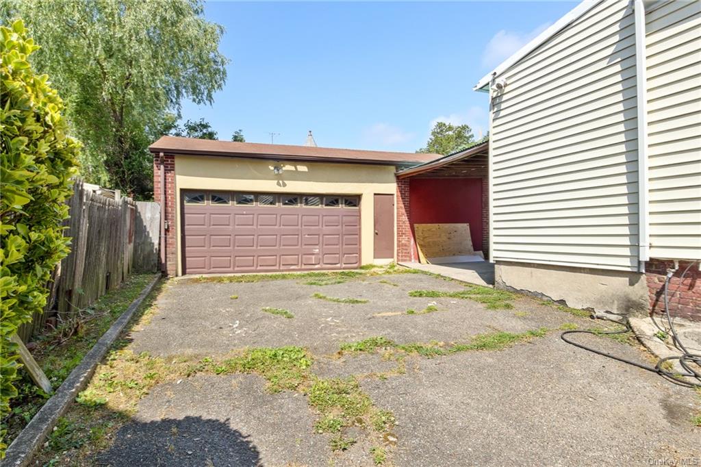 Single Family 9th  Westchester, NY 10550, MLS-H6256557-16