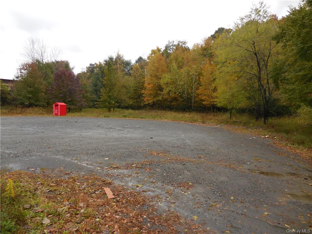Commercial Lease Main  Ulster, NY 12561, MLS-H4847901-16