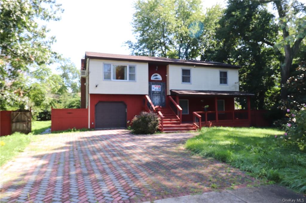 Single Family Perry  Suffolk, NY 11798, MLS-H6201934-16