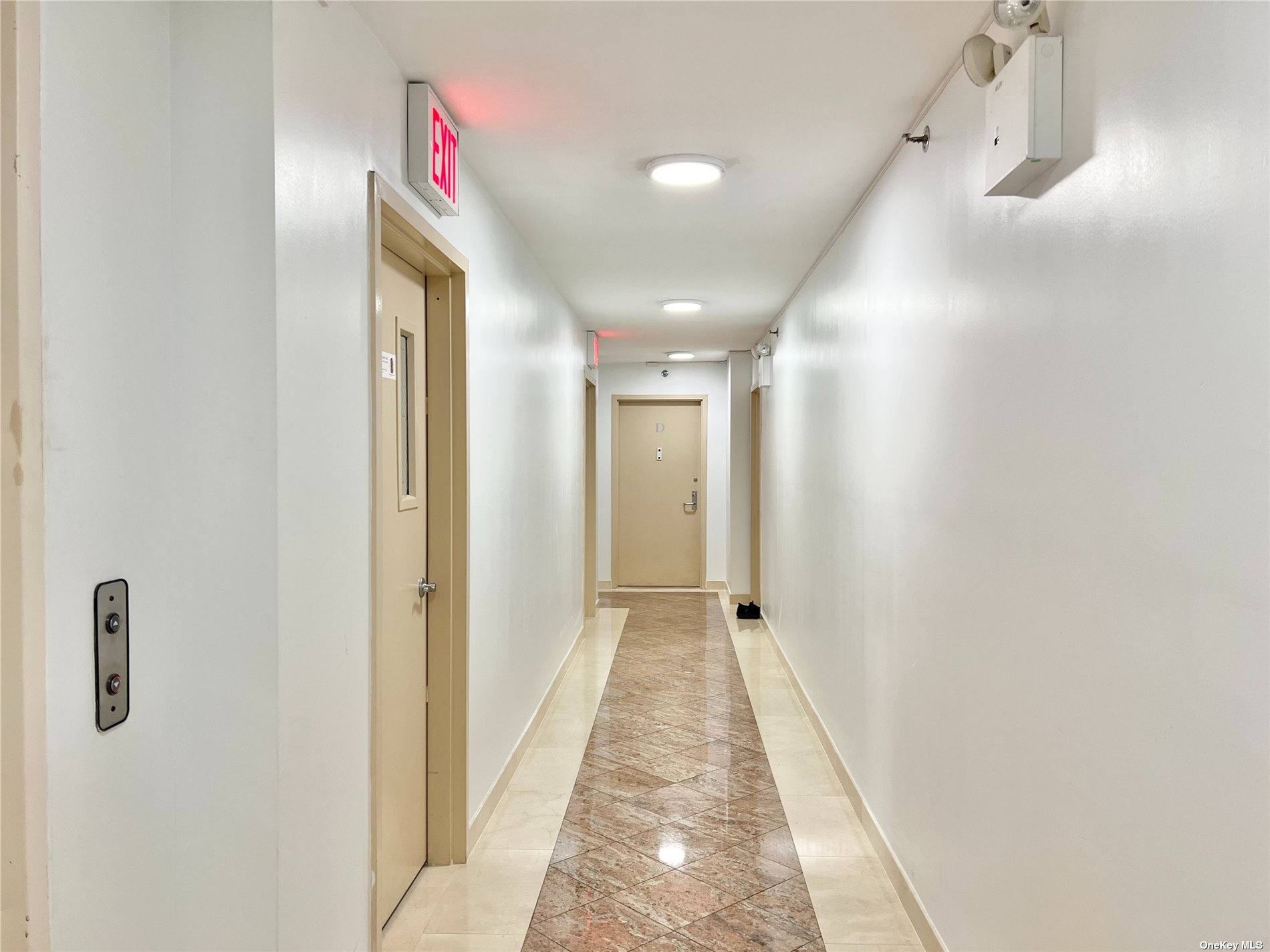 Condo Queens  Queens, NY 11373, MLS-3515057-17