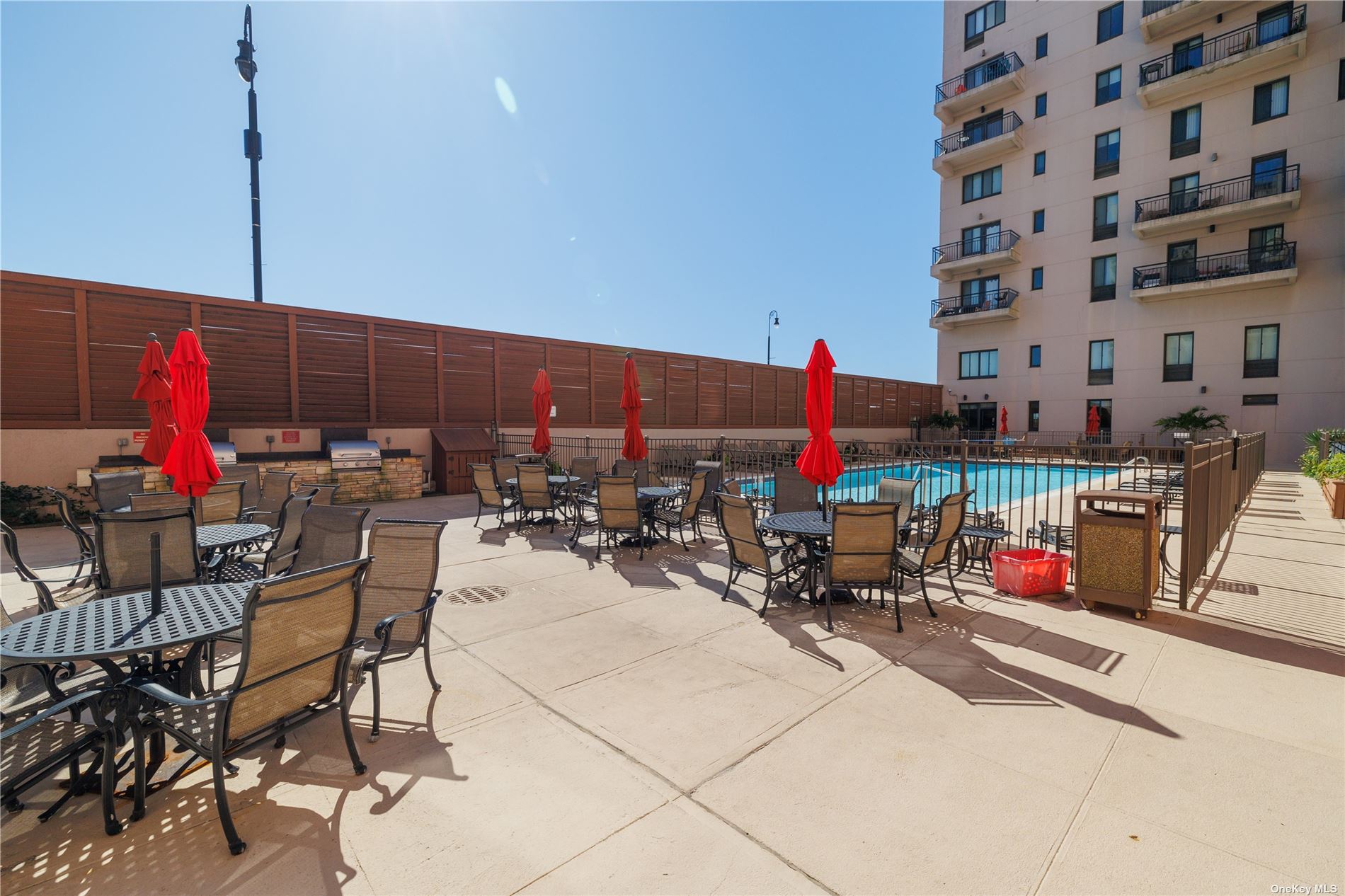 Apartment Broadway  Nassau, NY 11561, MLS-3510210-17