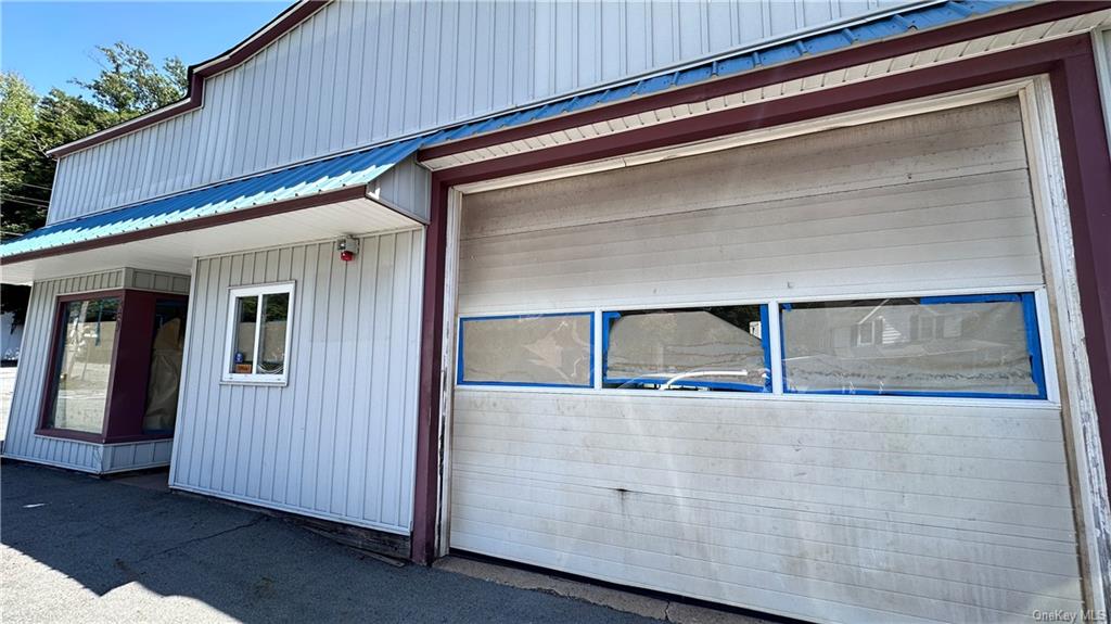 Commercial Sale Main  Sullivan, NY 12754, MLS-H6262998-17