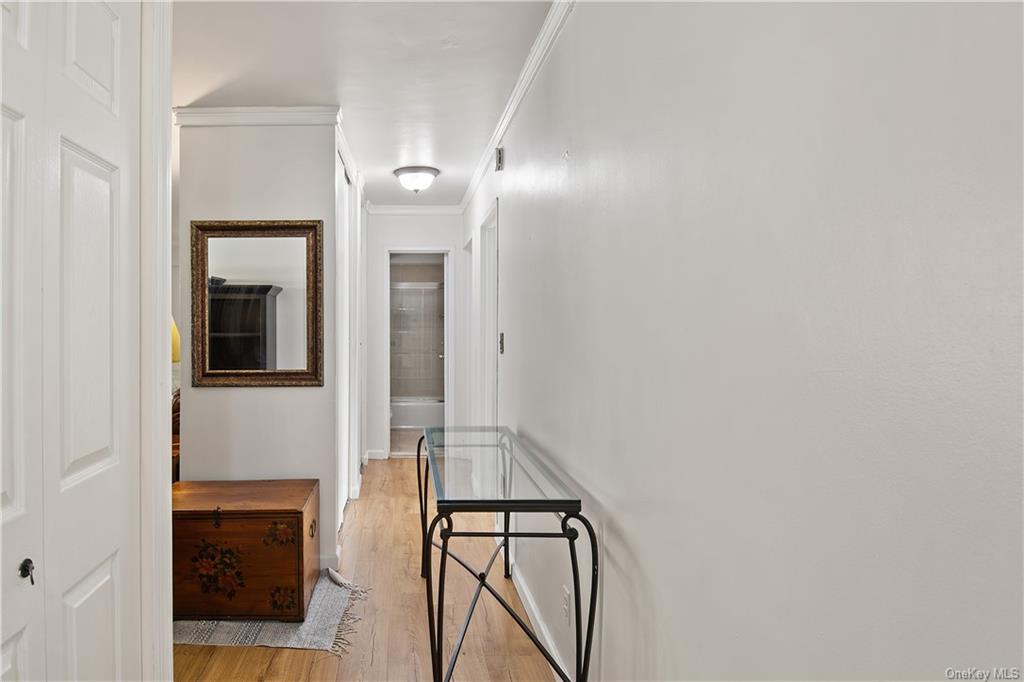 Apartment Irwin  Bronx, NY 10463, MLS-H6274014-18
