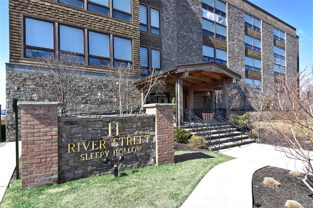 Condo River  Westchester, NY 10591, MLS-H6274263-18