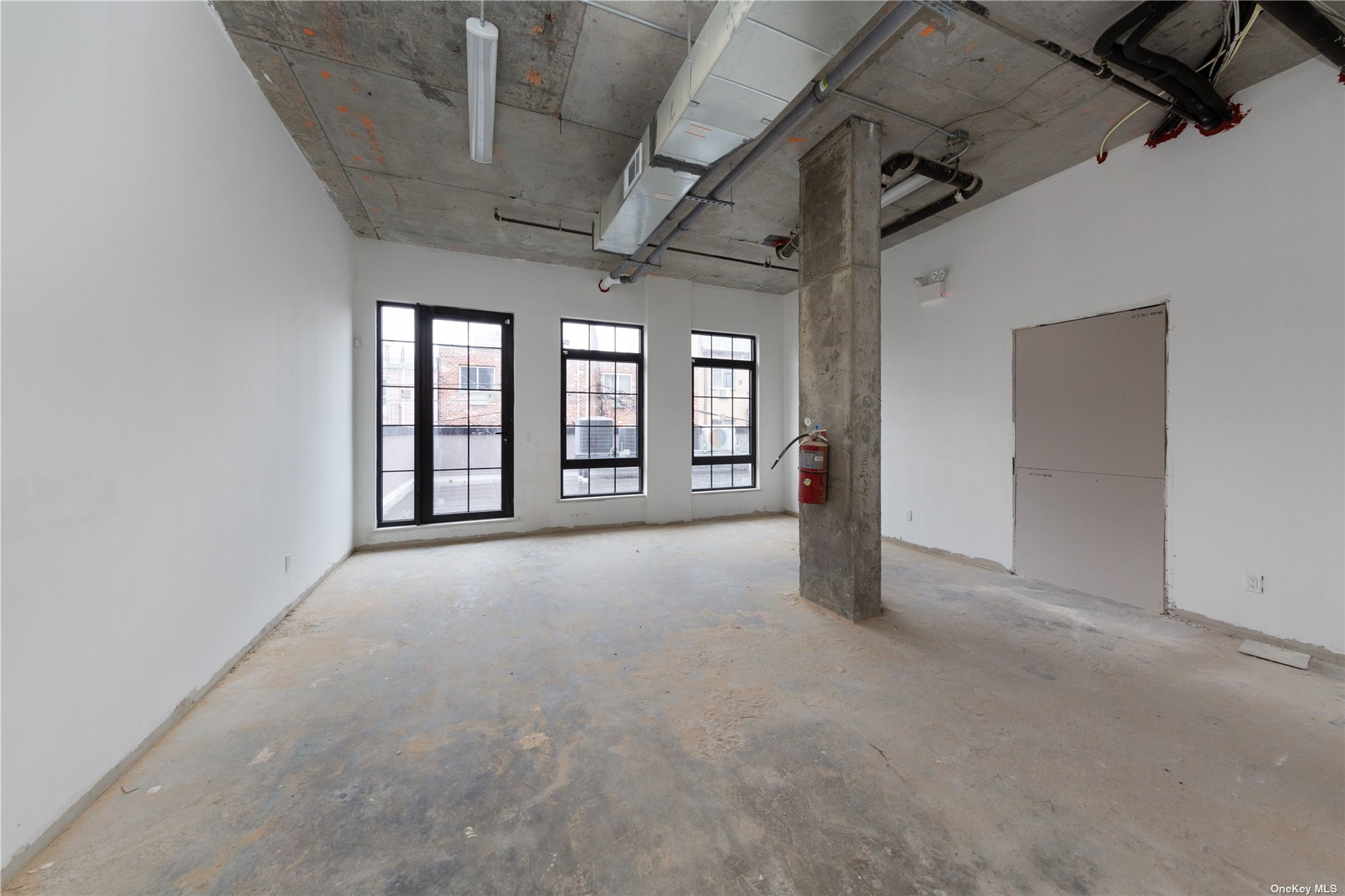 Commercial Lease 31st  Queens, NY 11106, MLS-3489448-18