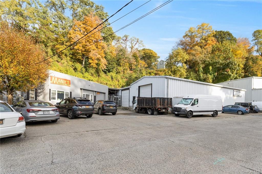 Commercial Sale Croton River  Westchester, NY 10562, MLS-H6277503-18