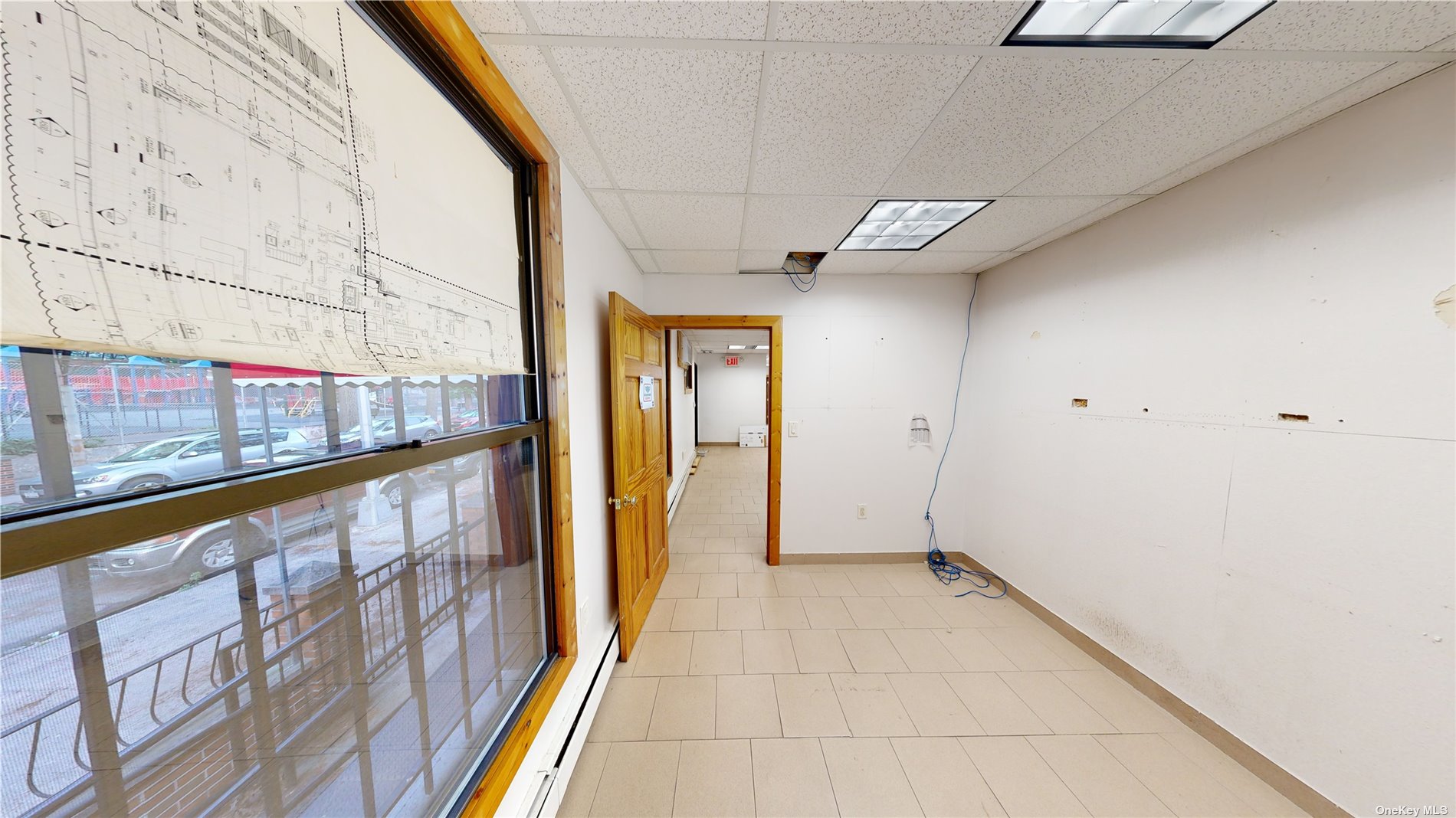 Commercial Lease 74th  Queens, NY 11385, MLS-3484663-18