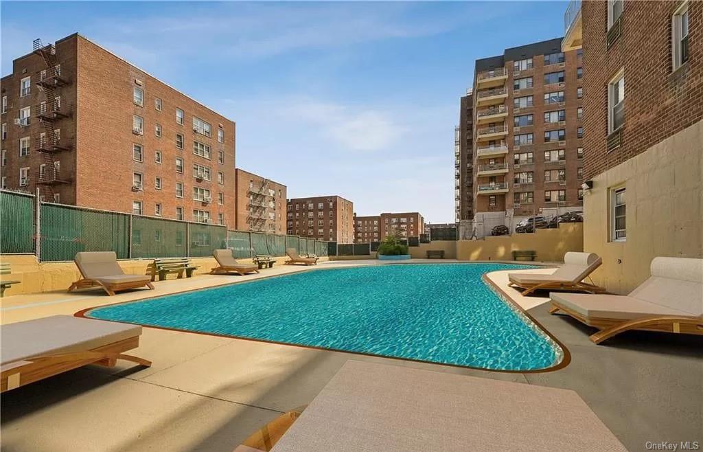Apartment Yonkers  Westchester, NY 10704, MLS-H6274253-19