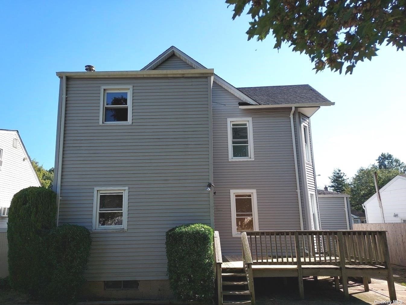 Single Family 6th  Suffolk, NY 11757, MLS-3507585-19