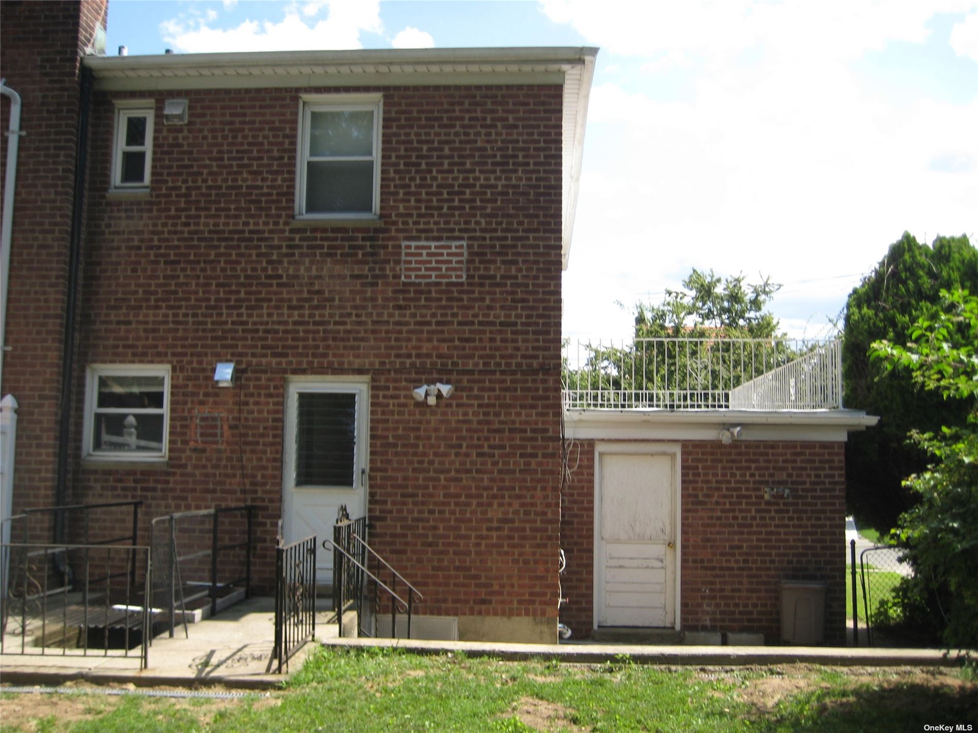 Single Family 45th  Queens, NY 11358, MLS-3520660-19