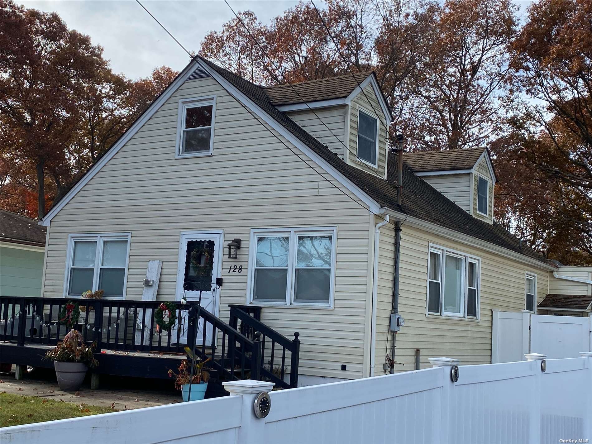 Single Family Smithtown Polk  Suffolk, NY 11720, MLS-3516837-19