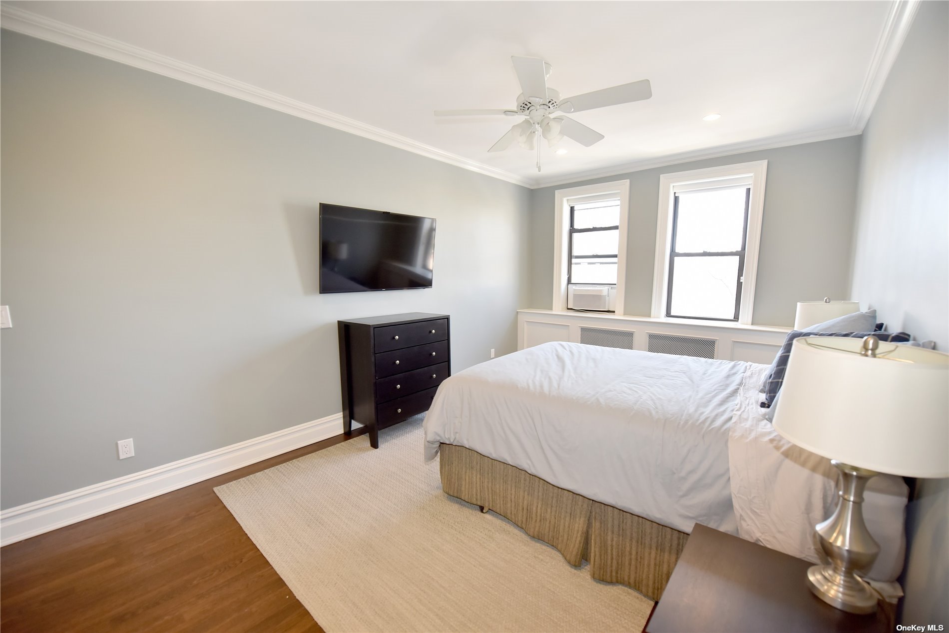 Condo 7th  Nassau, NY 11530, MLS-3482942-19