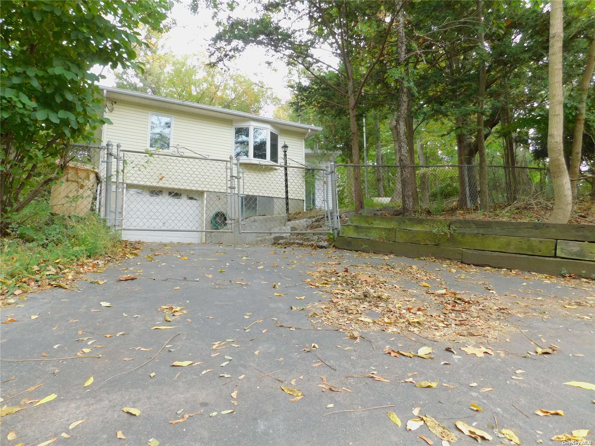 Single Family Maple  Suffolk, NY 11792, MLS-3512026-2