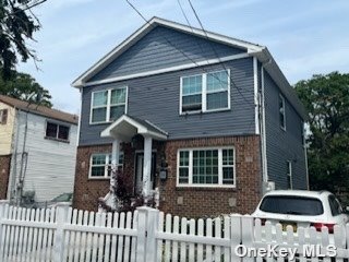 Single Family Hoff  Nassau, NY 11550, MLS-3483060-2