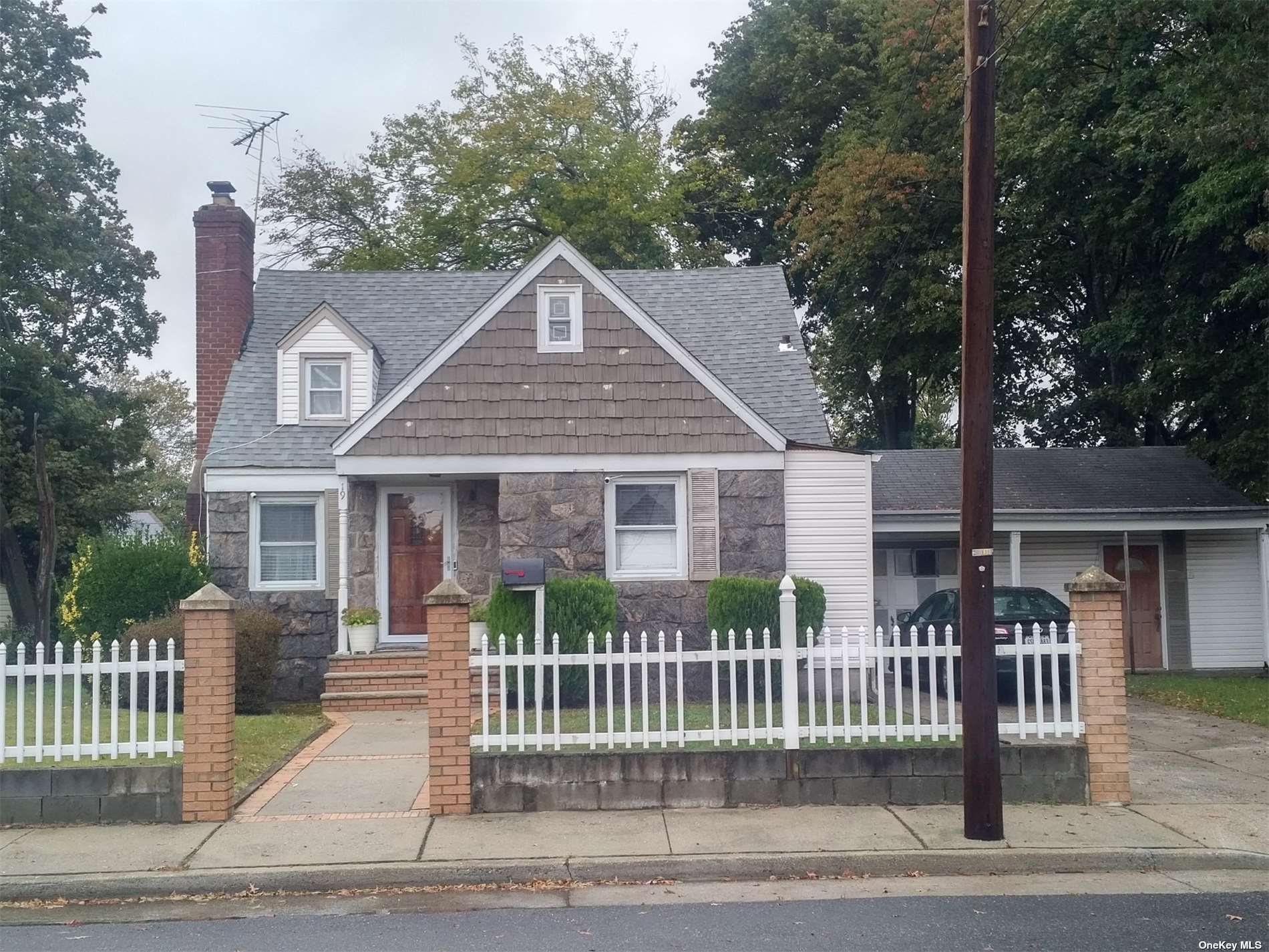 Single Family Heath  Nassau, NY 11550, MLS-3509083-2