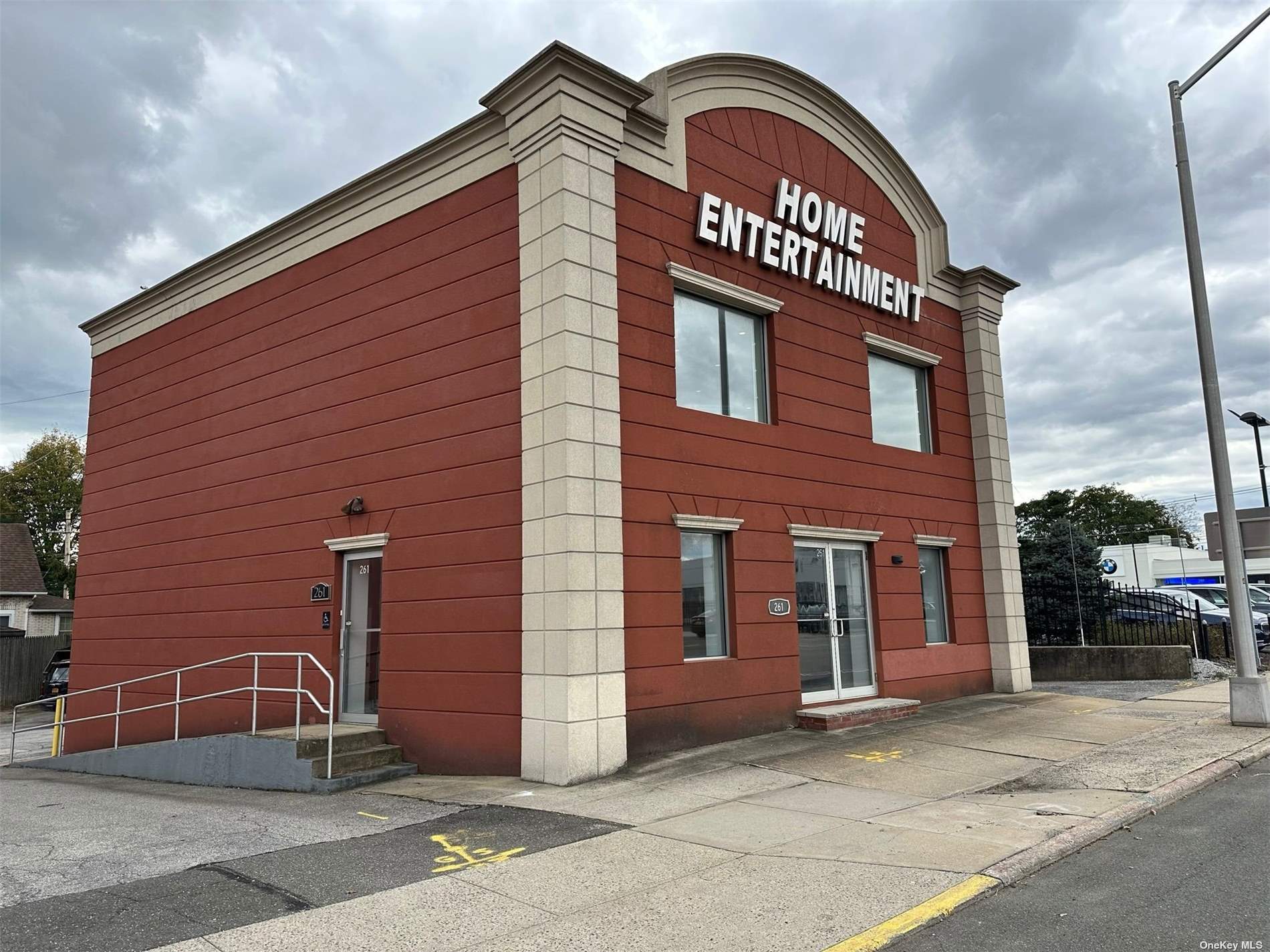 Commercial Lease Sunrise  Nassau, NY 11520, MLS-3513093-2