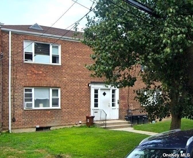 Four Family 21st  Queens, NY 11357, MLS-3508172-2