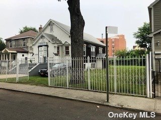 Commercial Sale Mathias Ave  Queens, NY 11433, MLS-3315178-2