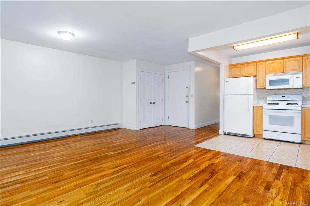 Apartment 230th  Bronx, NY 10466, MLS-H6273217-2