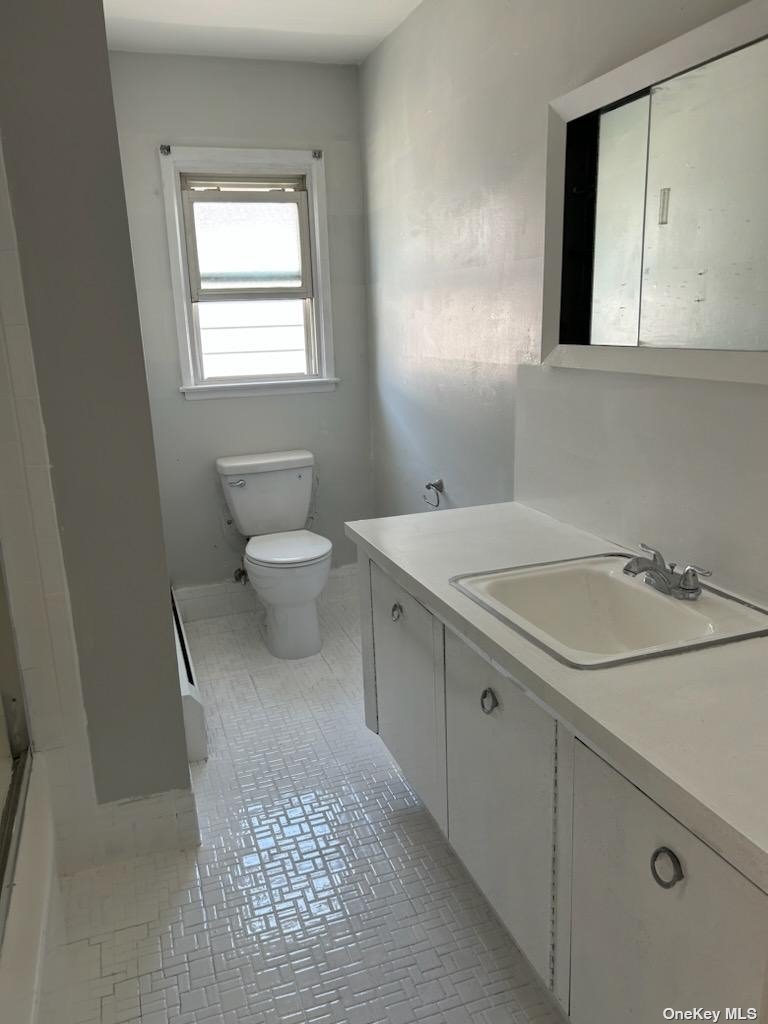 Apartment 224th Ave  Queens, NY 11413, MLS-3494225-2