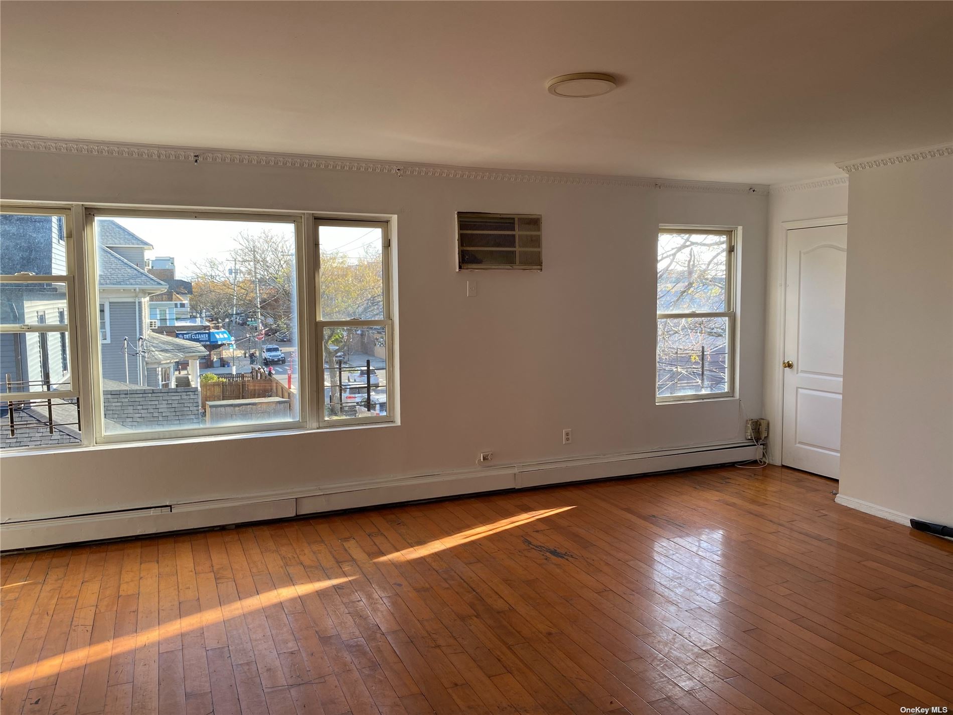 Apartment Beach 92nd  Queens, NY 11693, MLS-3516226-2