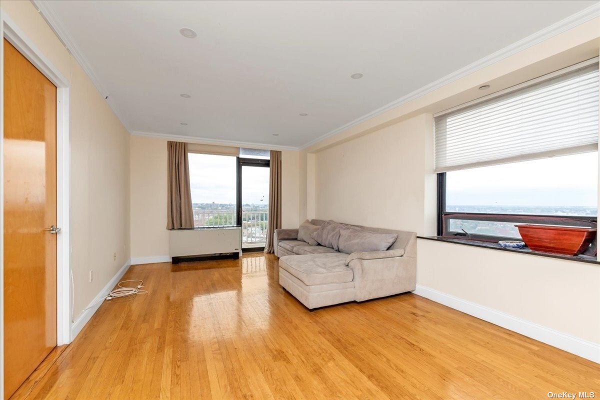 Condo Grosvenor  Queens, NY 11418, MLS-3502236-2