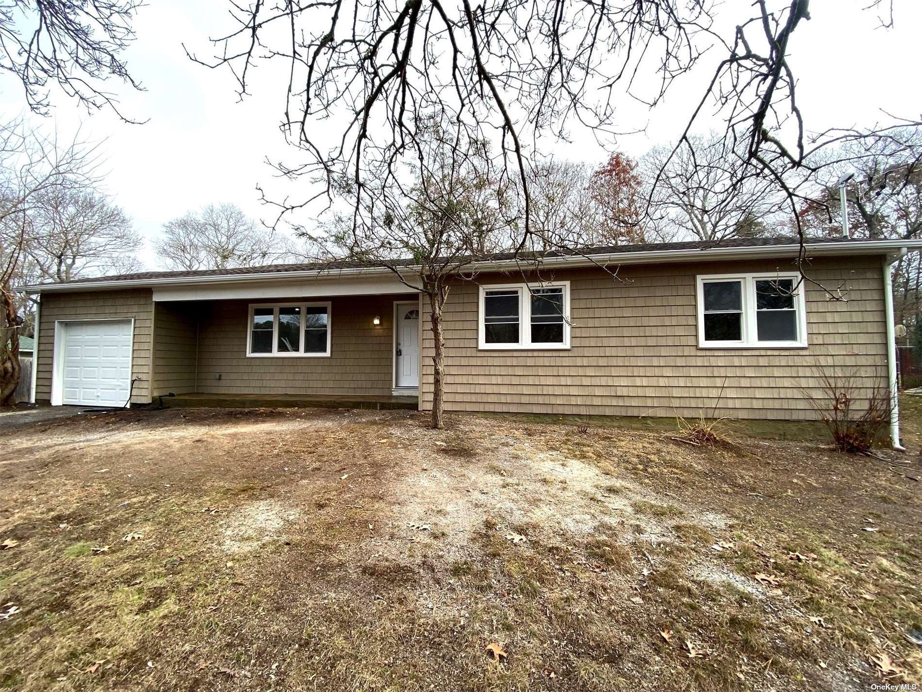 Single Family Bellview  Suffolk, NY 11719, MLS-3519242-2