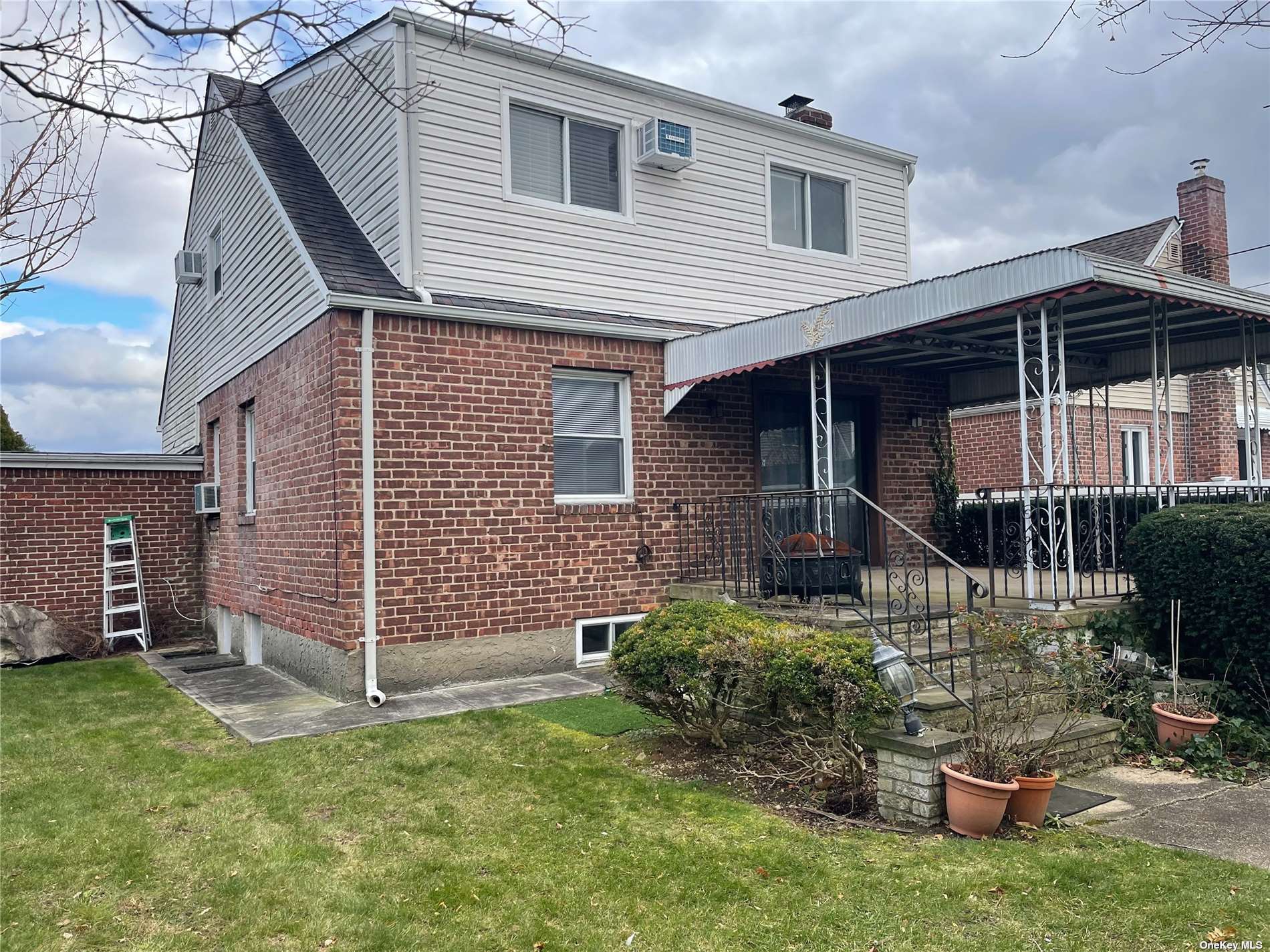 Single Family Brompton  Nassau, NY 11530, MLS-3519263-2