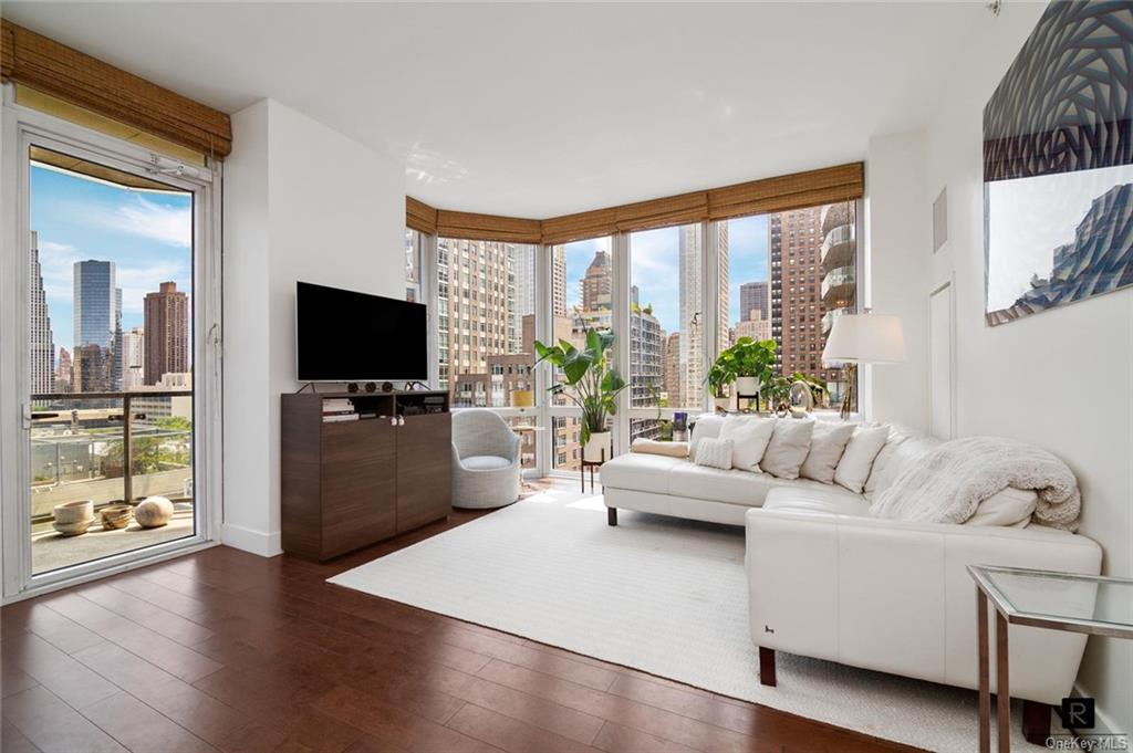 Condo W End  Manhattan, NY 10023, MLS-H6273276-2