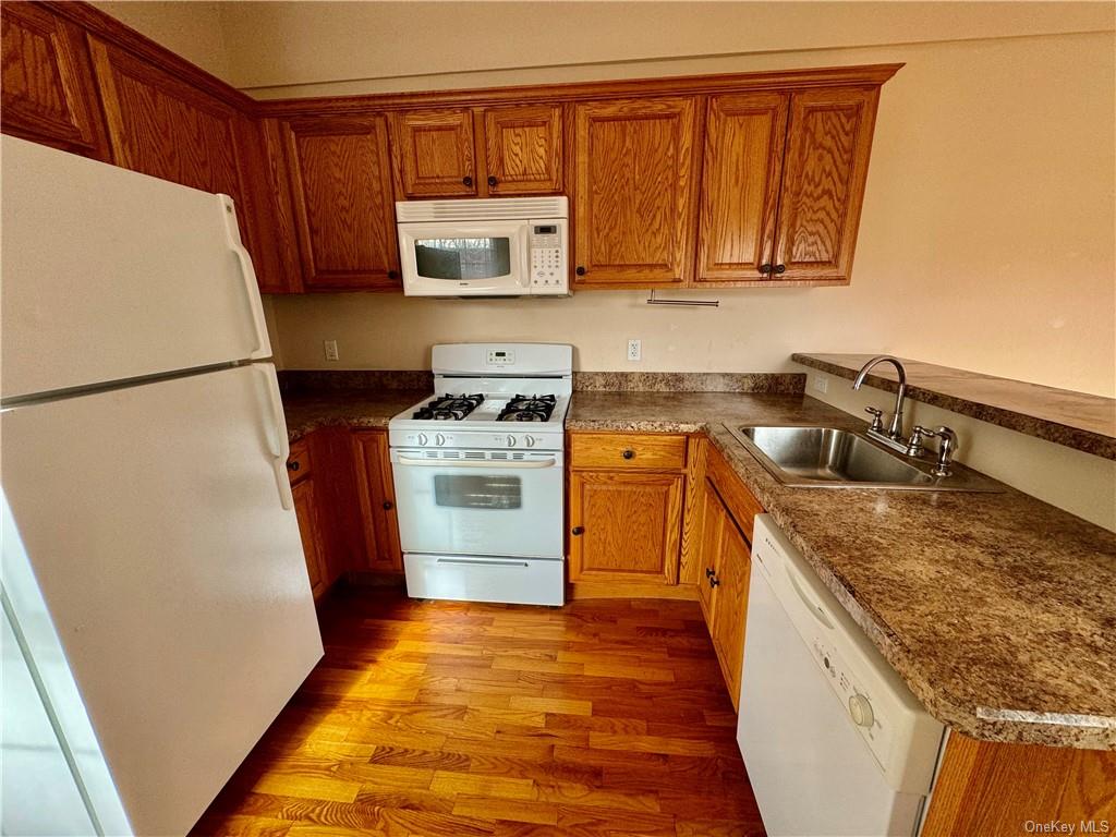 Apartment Burnside  Rockland, NY 10920, MLS-H6280280-2