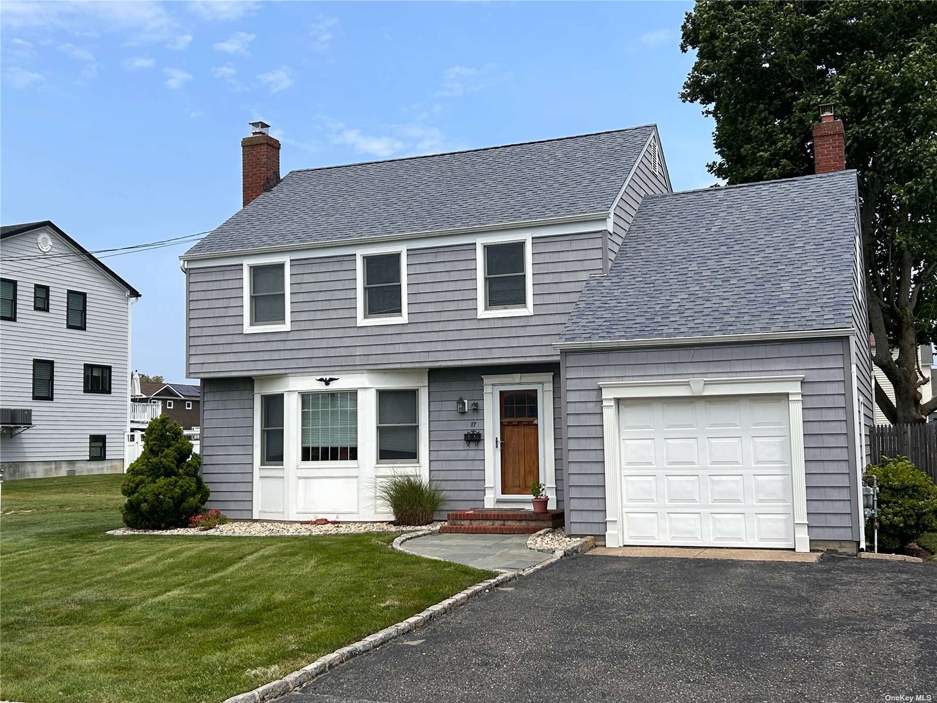 Single Family Araca  Suffolk, NY 11702, MLS-3495316-2