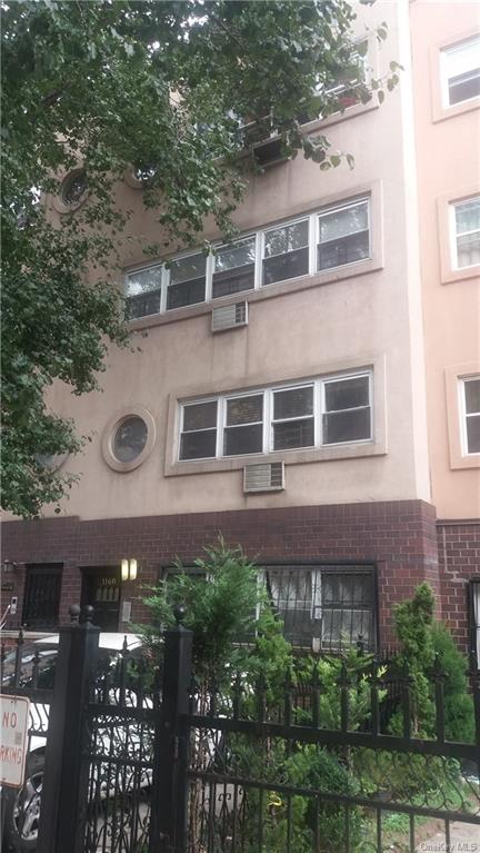 Single Family Sherman  Bronx, NY 10456, MLS-H6246355-2