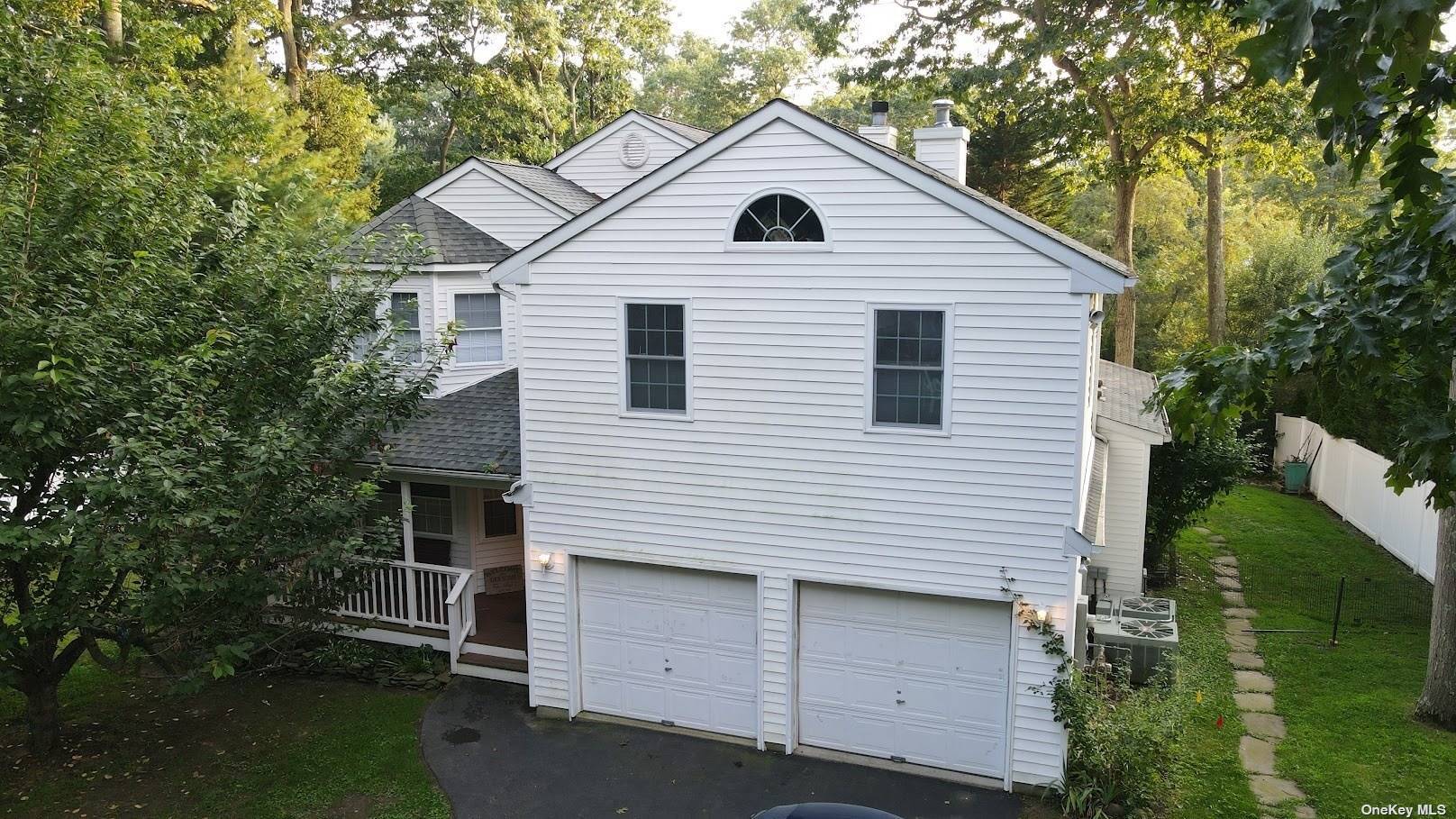 Single Family Wildflower  Suffolk, NY 11754, MLS-3512371-2