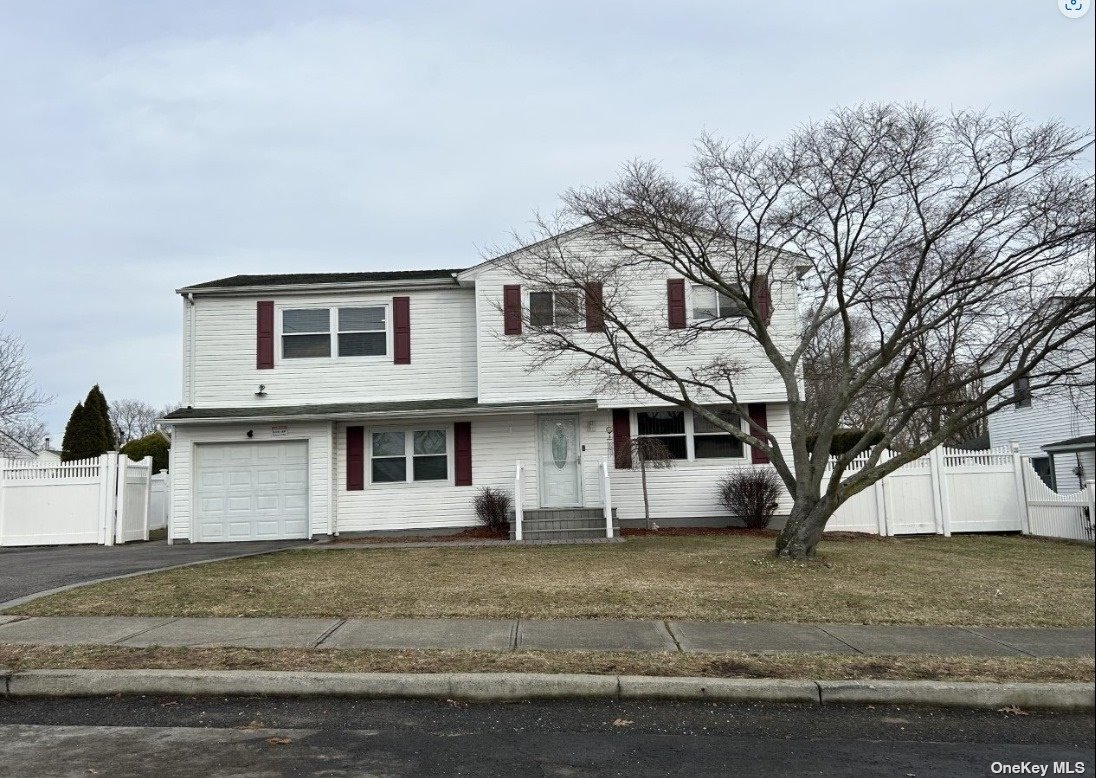 Single Family Pamela  Suffolk, NY 11784, MLS-3520380-2