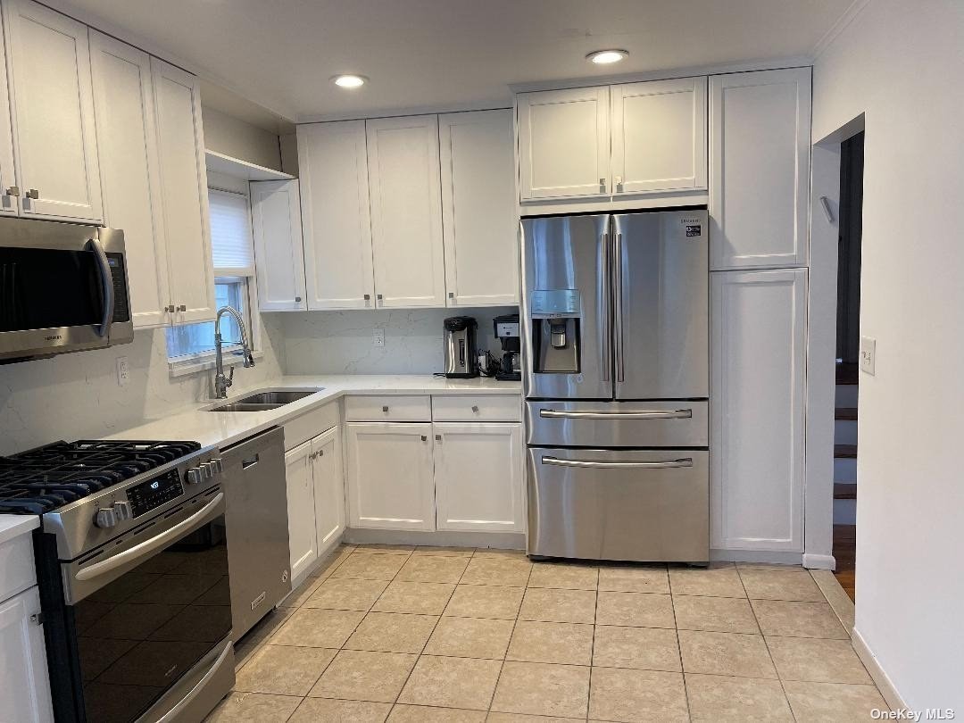 Apartment Beech  Nassau, NY 11561, MLS-3502386-2